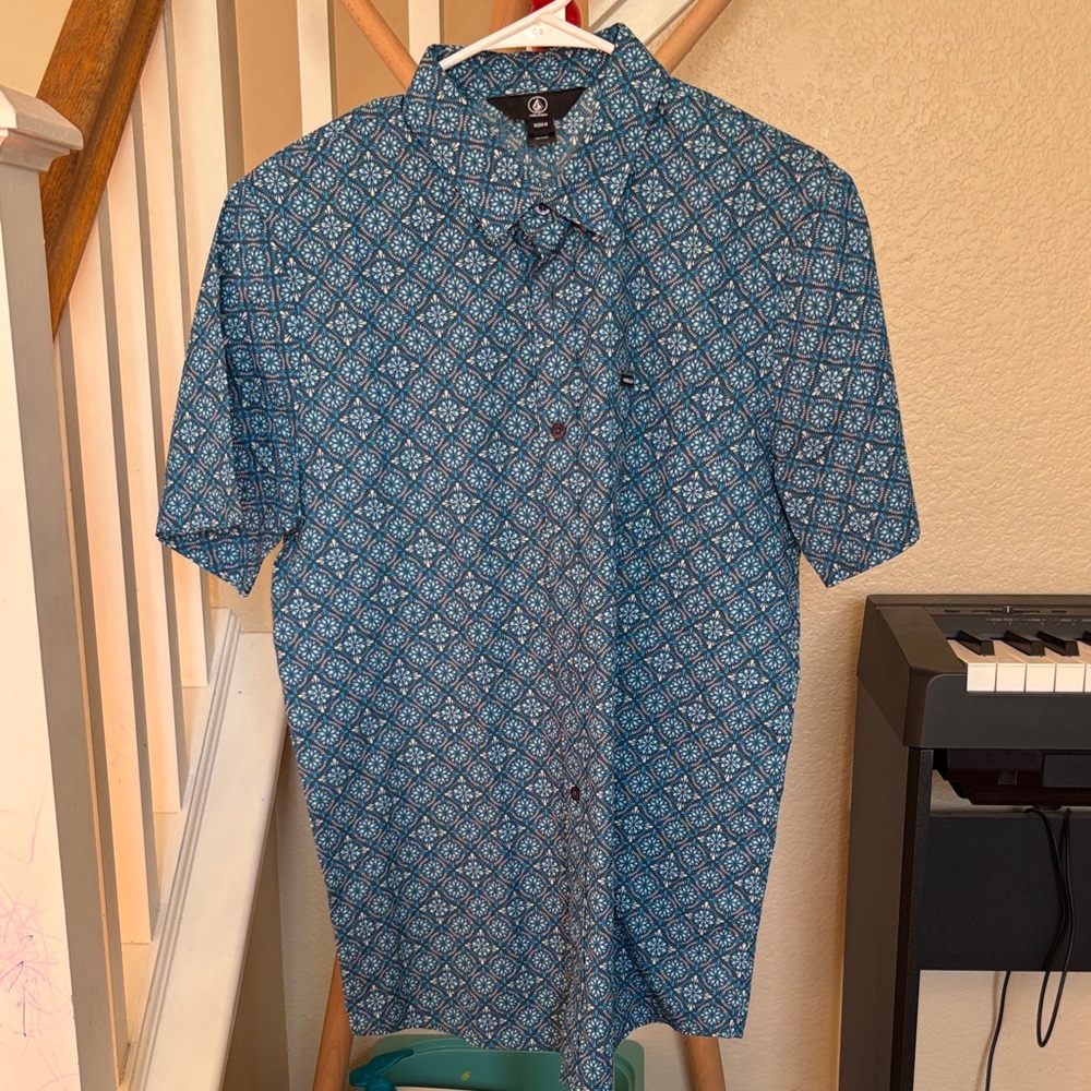Volcom Teal and Black Geometric Men's Shirt